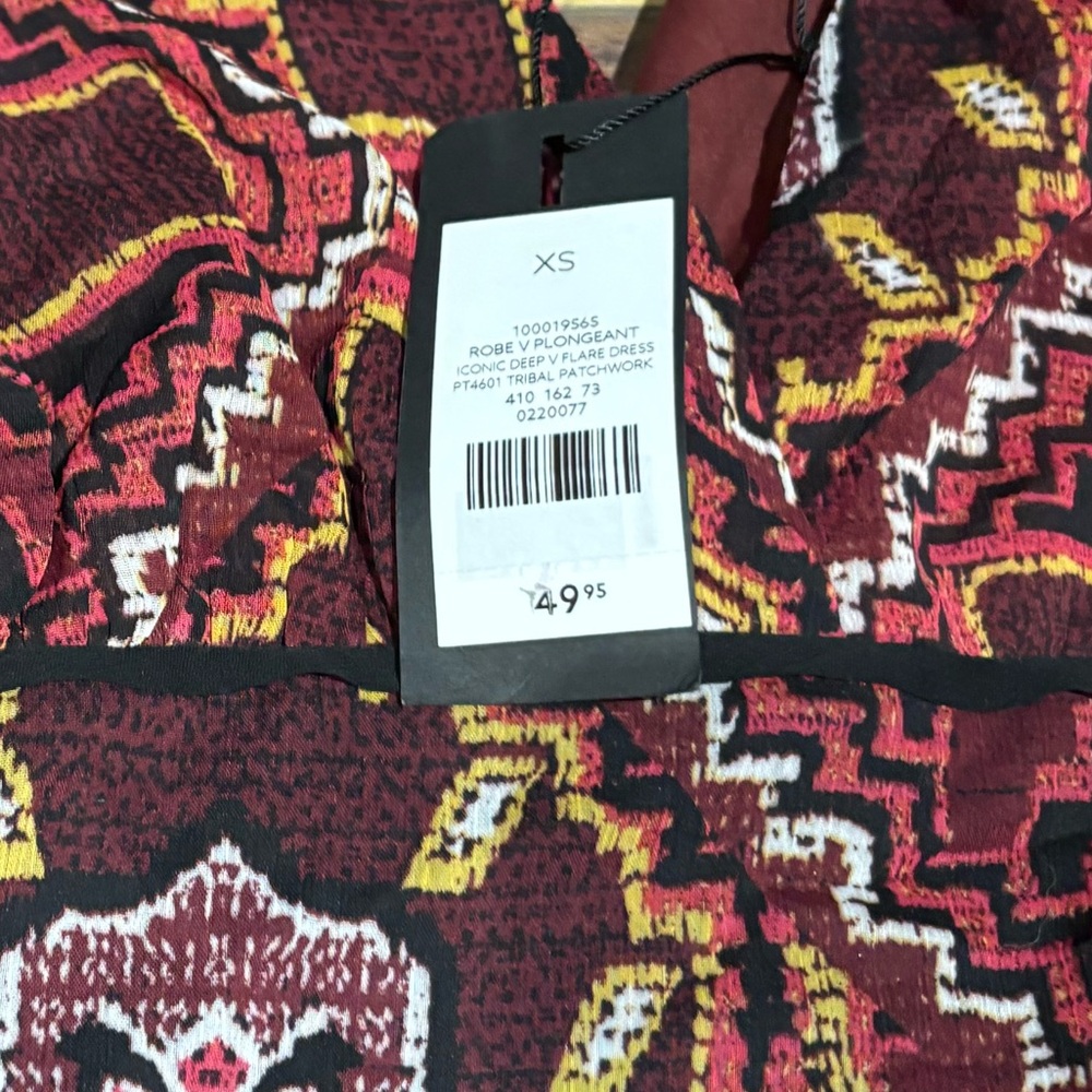 NWT. Xs dress
